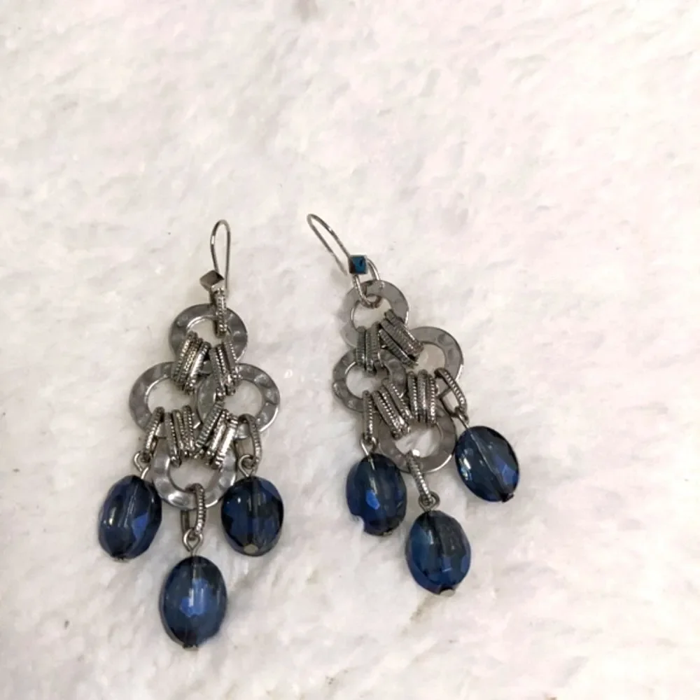 Vintage & Blue Bead & Silvertone Dangle Pierced Earrings - Picture 5 of 6